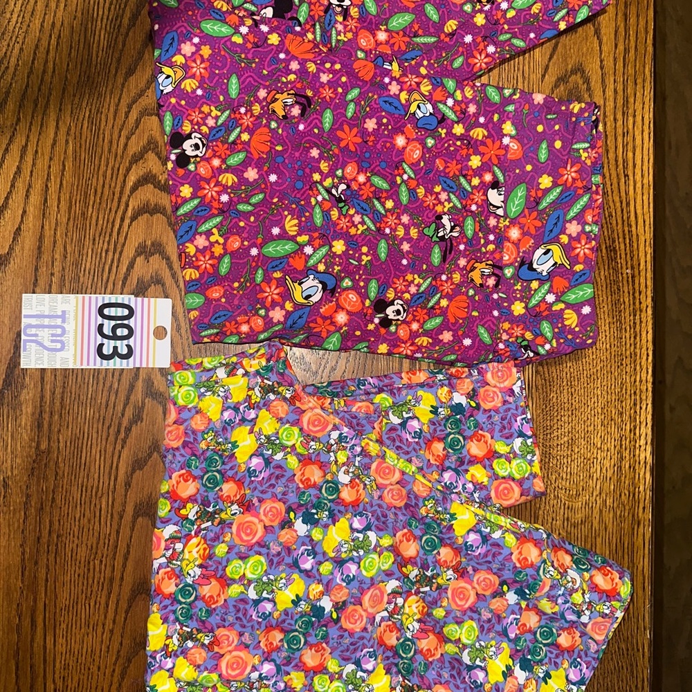 🌸 ✨ LuLaRoe Disney Leggings Bundle (2 Pair) ✨🌸